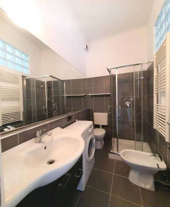 شقة Convenienza E Ottimo Collegamento Coi Mezzi - Imbriani Urban Retreat ميلان المظهر الخارجي الصورة